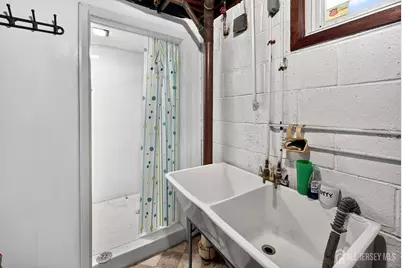 26 Charlotte Street, Carteret, NJ 07008 - Photo 20