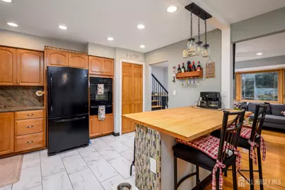 26 Desser Place, Metuchen, NJ 08840 - Photo 14