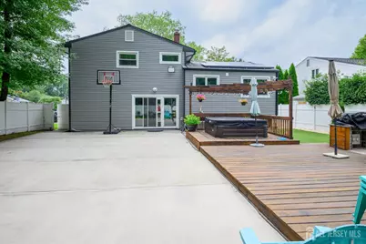 26 Desser Place, Metuchen, NJ 08840 - Photo 32