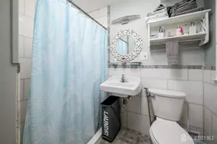 26 Desser Pl, Metuchen, NJ 08840 - Photo 4