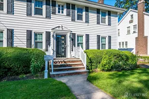 9 Lenox St, Edison, NJ 08817 - Photo 4