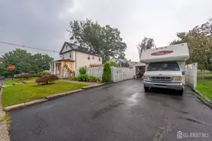 102 Runyon Ave, Middlesex, NJ 08846 - Photo 1