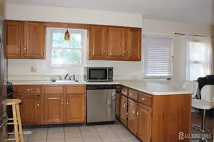 39 Independence Ct, Piscataway Township, NJ 08854 - Photo 10