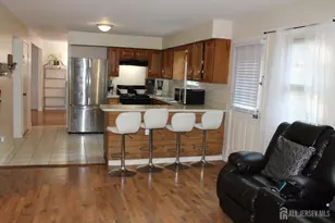 39 Independence Ct, Piscataway Township, NJ 08854 - Photo 12