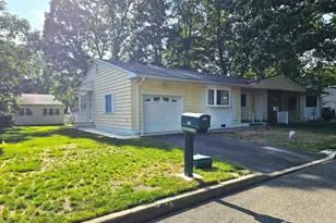 4 Wyoming Ave, Whiting, NJ 08759 - Photo 2