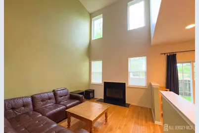 315 Birch Court, New Brunswick, NJ 08901 - Photo 6