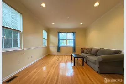 315 Birch Court, New Brunswick, NJ 08901 - Photo 2