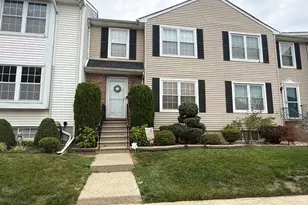 40 Lantern Ln, Sayreville, NJ 08872 - Photo 22