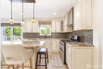 4 Allison Court, Edison, NJ 08820 - Photo 14