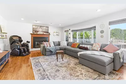 4 Allison Court, Edison, NJ 08820 - Photo 12