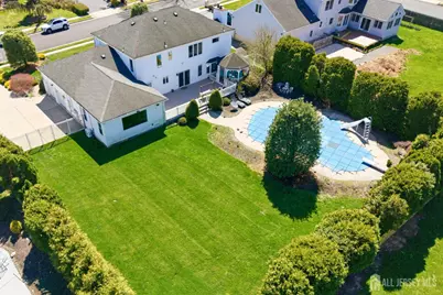 4 Allison Court, Edison, NJ 08820 - Photo 2