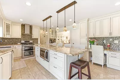 4 Allison Court, Edison, NJ 08820 - Photo 12
