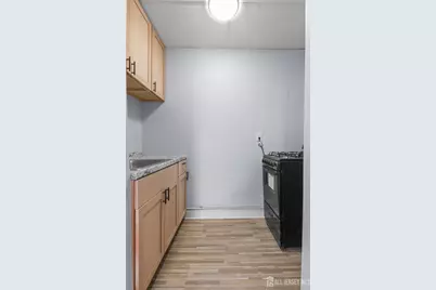120 Broadway #4, South Amboy, NJ 08879 - Photo 2