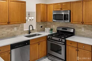 127 Chariot Ct, Piscataway Township, NJ 08854 - Photo 16