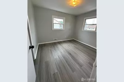 183 E Henry Place E, Iselin, NJ 08830 - Photo 6