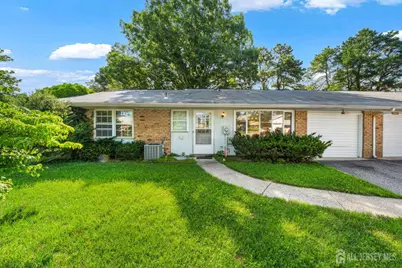 106 Buckingham Drive #B, Manchester Township, NJ 08759 - Photo 2