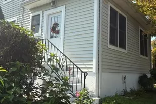 317 Ware Ct, Bound Brook, NJ 08805 - Photo 2