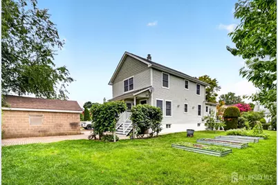 317 Ware Court, Bound Brook, NJ 08805 - Photo 4