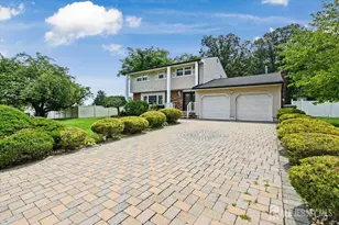 8 Dusko Dr, Sayreville, NJ 08859 - Photo 4