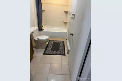 [Address not provided], Iselin, NJ 08830 - Photo 10