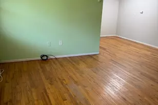 [Address not provided], Iselin, NJ 08830 - Photo 2