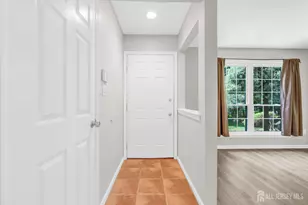 5101 Stonehedge Rd, Edison, NJ 08820 - Photo 4