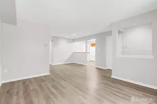 5101 Stonehedge Rd, Edison, NJ 08820 - Photo 8