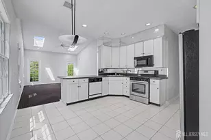 17 Umberland Pl, Monroe Township, NJ 08831 - Photo 14