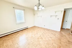 674 Cedar St, Colonia, NJ 07067 - Photo 8