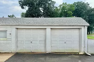 674 Cedar St, Colonia, NJ 07067 - Photo 42