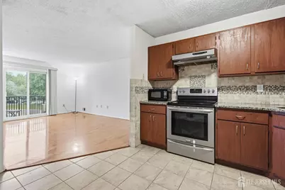 334 Lancaster Court, Piscataway Township, NJ 08854 - Photo 10