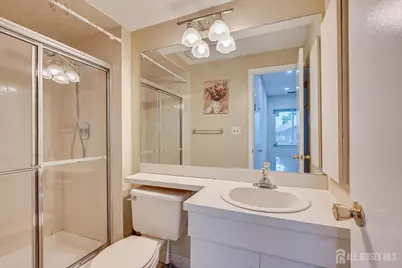 2 Farnham Square, Sayreville, NJ 08859 - Photo 24