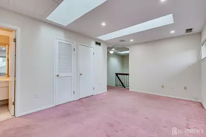 2 Farnham Square, Sayreville, NJ 08859 - Photo 22