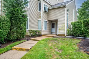 2 Farnham Square, Sayreville, NJ 08859 - Photo 4