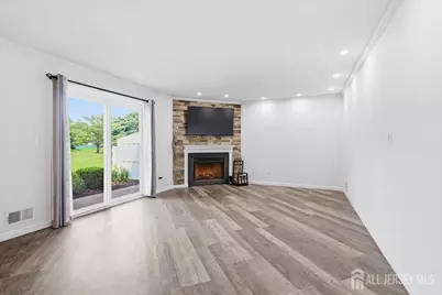 94 Woodmere Drive, Sayreville, NJ 08859 - Photo 12