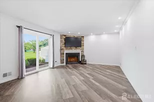 94 Woodmere Dr, Sayreville, NJ 08859 - Photo 12