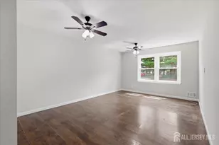 94 Woodmere Dr, Sayreville, NJ 08859 - Photo 16