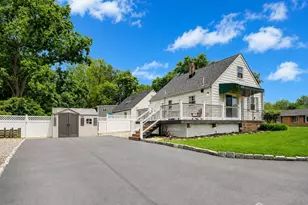 123 Lake View Blvd, Edison, NJ 08817 - Photo 4