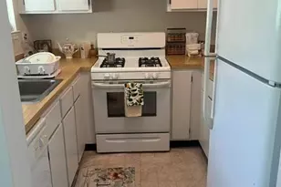702 Jacob Ct, South Brunswick Township, NJ 08810 - Photo 6