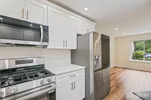 95 Thoreau Dr, Plainsboro Township, NJ 08536 - Photo 14