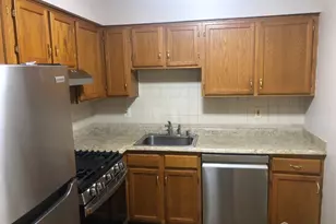 827 Waterford Dr, Edison, NJ 08817 - Photo 2