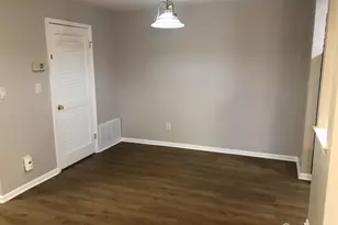827 Waterford Dr, Edison, NJ 08817 - Photo 4
