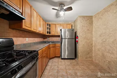 192 College Drive, Edison, NJ 08817 - Photo 10