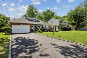 207 Stoughton Ave, Cranford Township, NJ 07016 - Photo 2