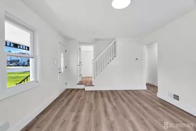 414 S Pine Avenue S, Sayreville, NJ 08879 - Photo 10