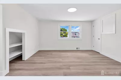 414 S Pine Avenue S, Sayreville, NJ 08879 - Photo 20