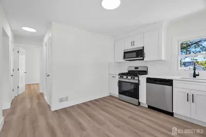 414 S Pine Avenue S, Sayreville, NJ 08879 - Photo 14