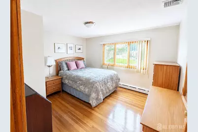 41 Edgewood Avenue, Colonia, NJ 07067 - Photo 8