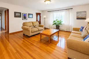 41 Edgewood Ave, Colonia, NJ 07067 - Photo 2