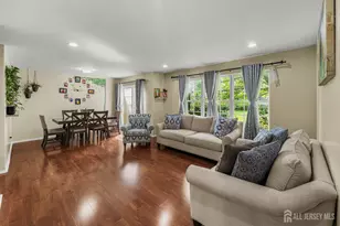 262 Retta Ct, Piscataway Township, NJ 08854 - Photo 4
